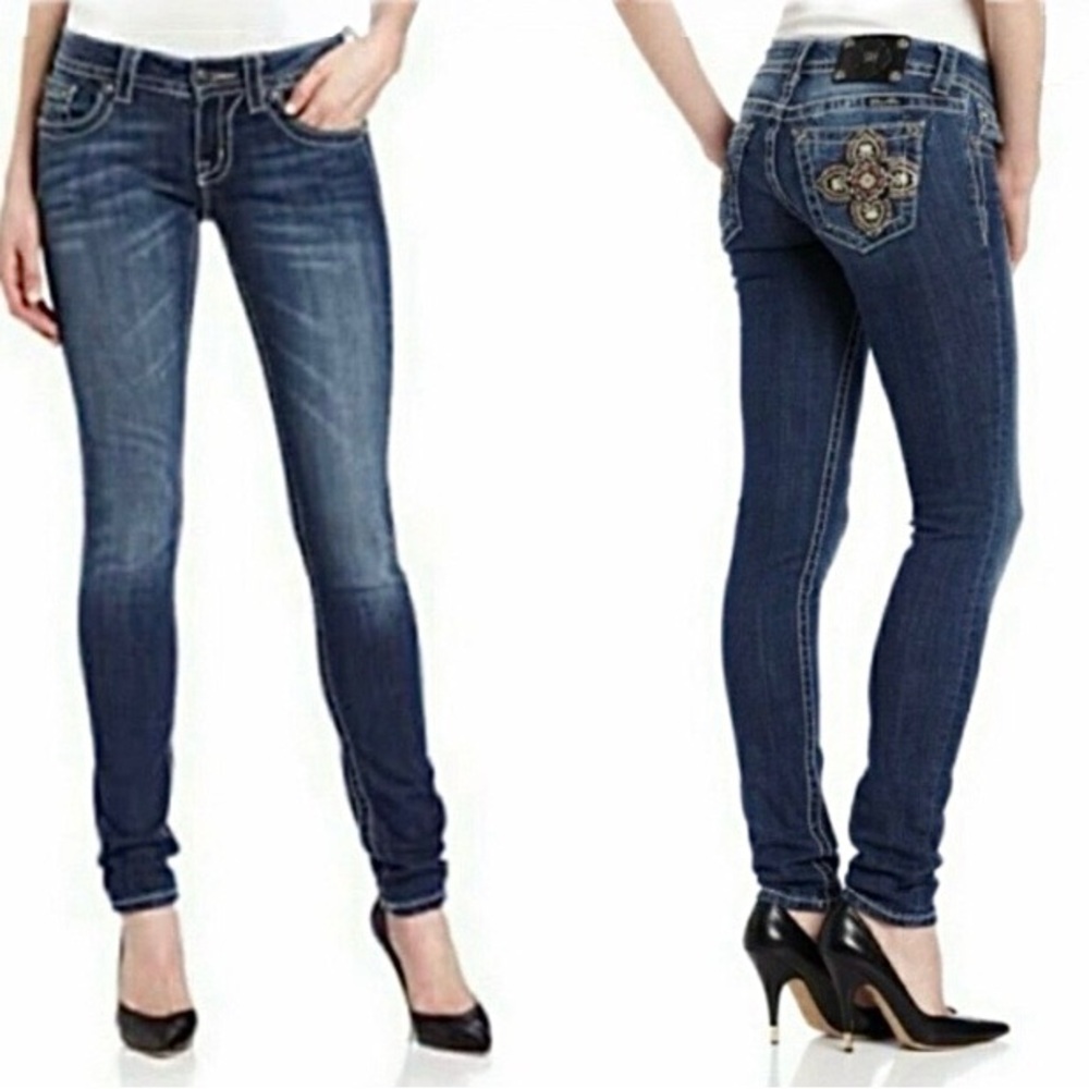 Miss Me - Baroque Cross Straight Jean
